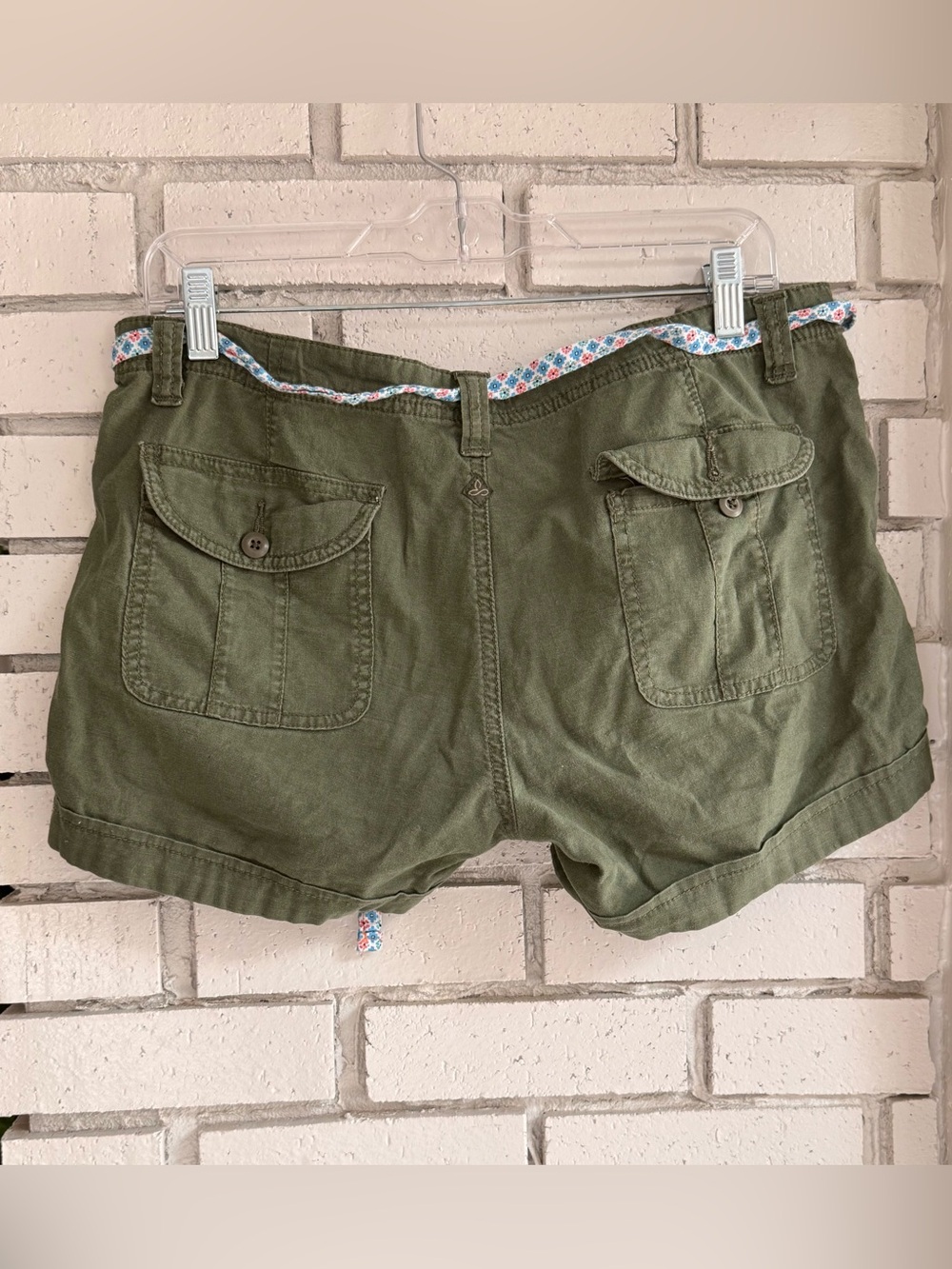 prAna Women's Olive Green Utility Cargo Hiking Shorts Tie Belt Outdoor Size 8 - Picture 2 of 9